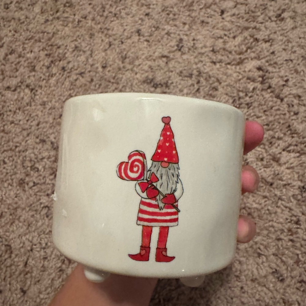 Rae Dunn White 'Hello Lovebug' planter - Picture 2 of 3